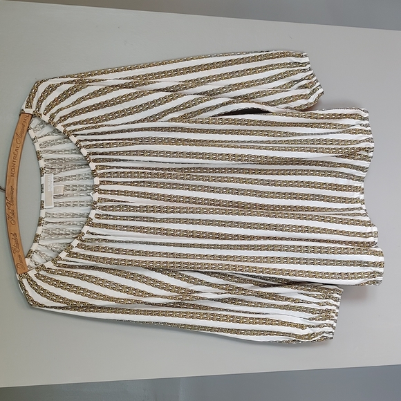 MICHAEL Michael Kors Tops - NWT! Michael Kors Chain link gold pattern peasant blouse/top